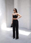Arkasi Lasti̇kli̇ Pi̇leli̇ Dökümlü Wide Leg Pantolon resmi